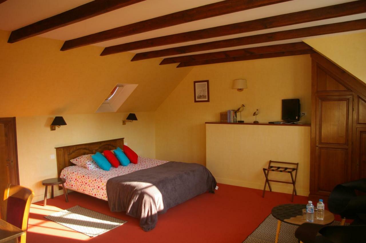 Domaine Les Grandes Roches Bed & Breakfast Tregunc Bagian luar foto
