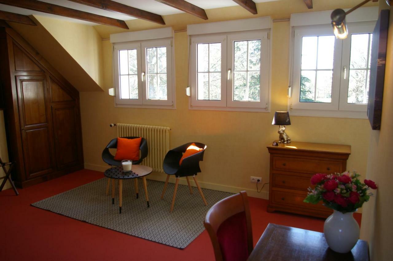 Domaine Les Grandes Roches Bed & Breakfast Tregunc Bagian luar foto