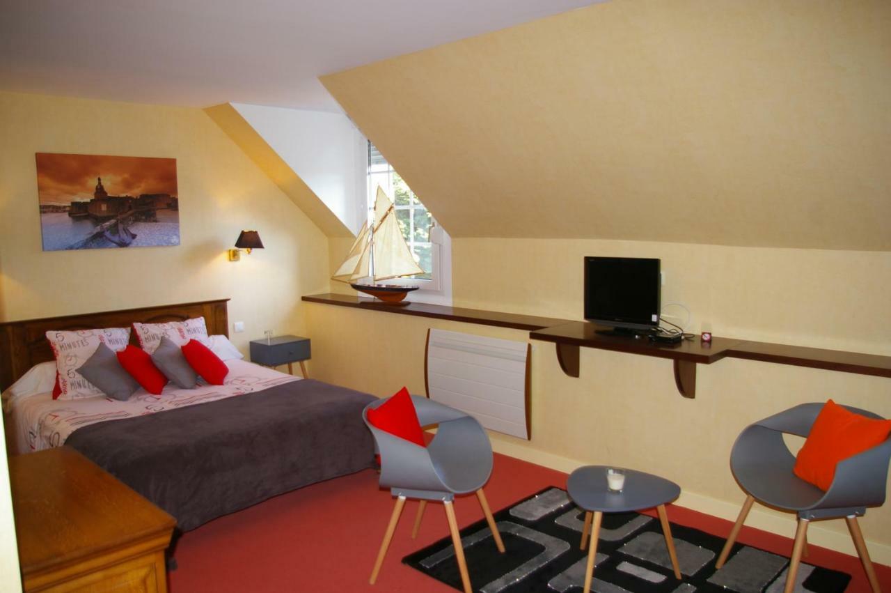 Domaine Les Grandes Roches Bed & Breakfast Tregunc Bagian luar foto