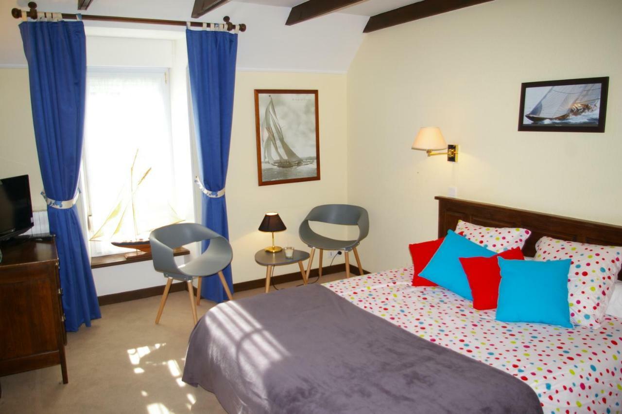 Domaine Les Grandes Roches Bed & Breakfast Tregunc Bagian luar foto