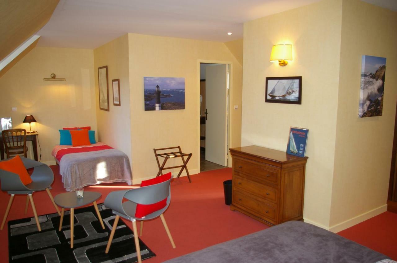 Domaine Les Grandes Roches Bed & Breakfast Tregunc Bagian luar foto