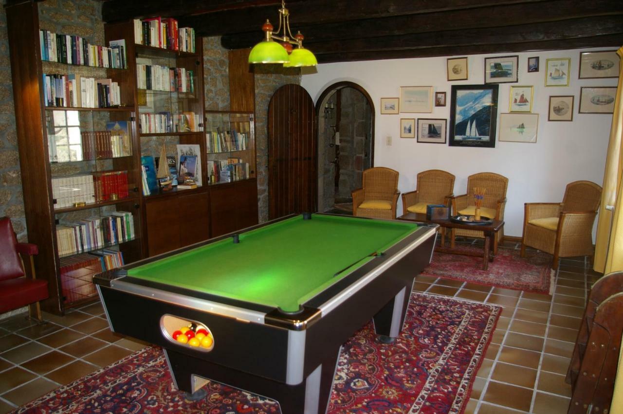 Domaine Les Grandes Roches Bed & Breakfast Tregunc Bagian luar foto