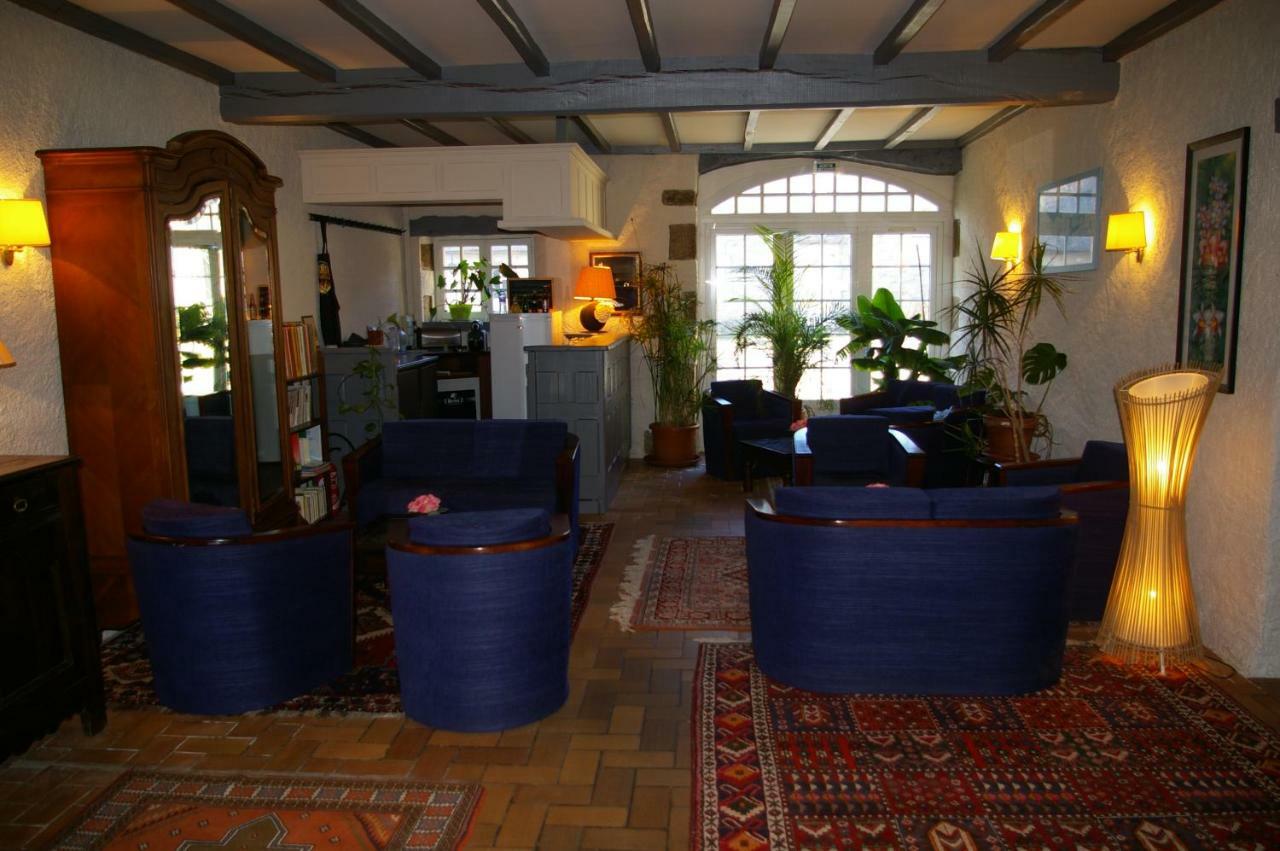 Domaine Les Grandes Roches Bed & Breakfast Tregunc Bagian luar foto