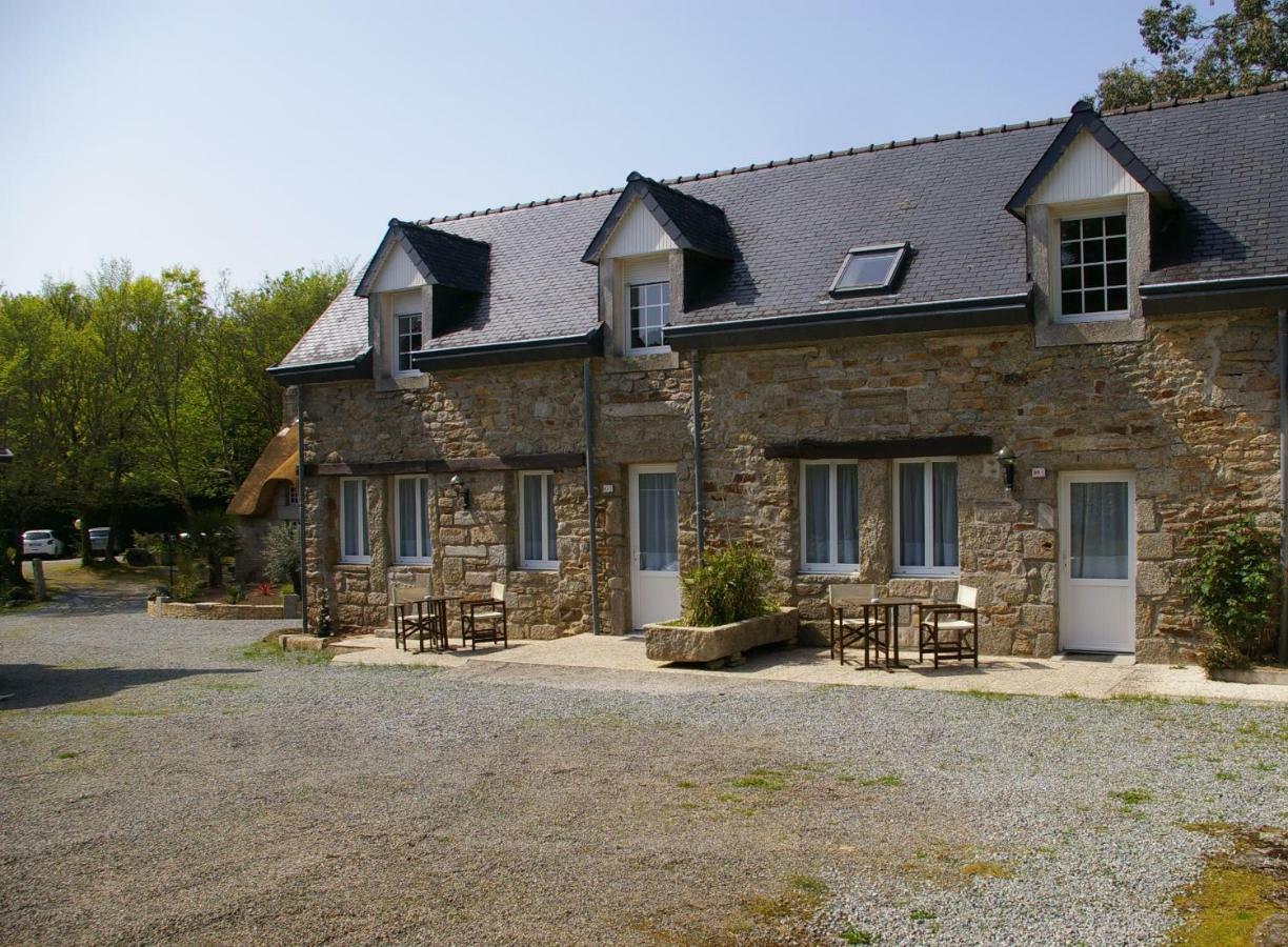 Domaine Les Grandes Roches Bed & Breakfast Tregunc Bagian luar foto
