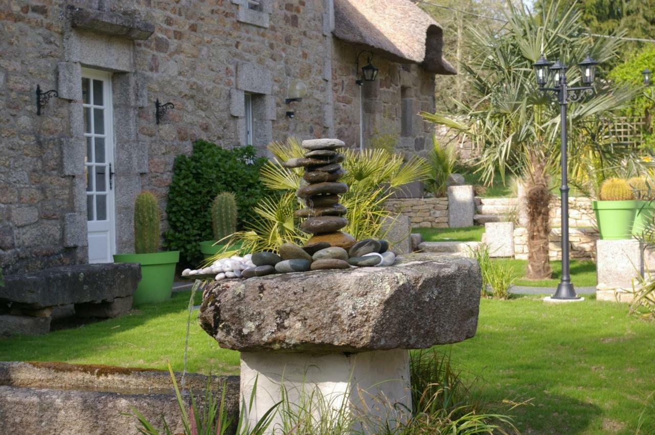 Domaine Les Grandes Roches Bed & Breakfast Tregunc Bagian luar foto